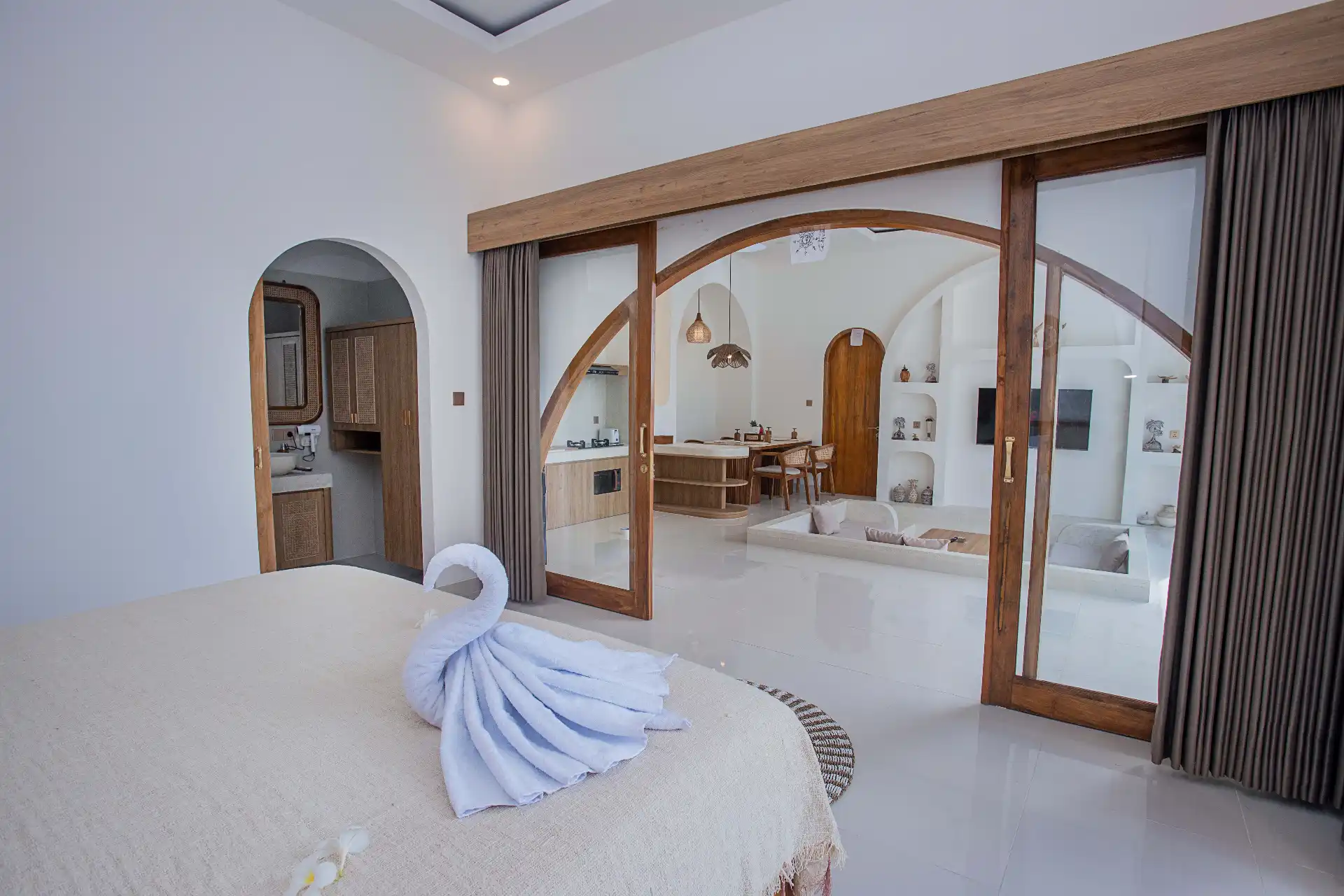 2-Bedroom Lounge Area